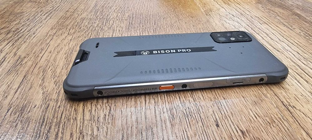 BISON PRO Androidスマートフォン 本体　中古 umidigi bison pro - купити мобільні телефони та смартфони - Ціна
