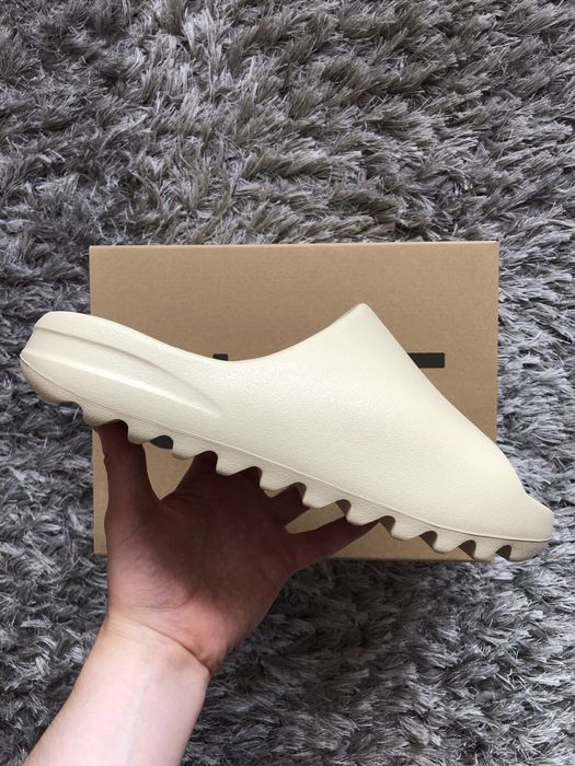 yeezy slide bone w Twojej okolicy? Sprawdź kategorię Moda