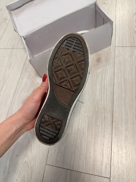 Продаю кеди фірми Converse