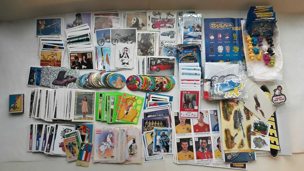 Коллекционные детские наклейки кэпсы вкладыши от жвачки ссср