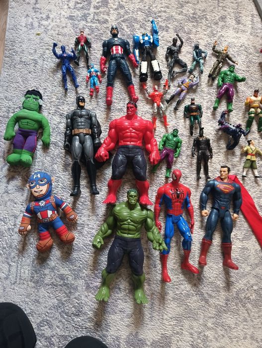 Zestaw figurek superbohaterów Marvela