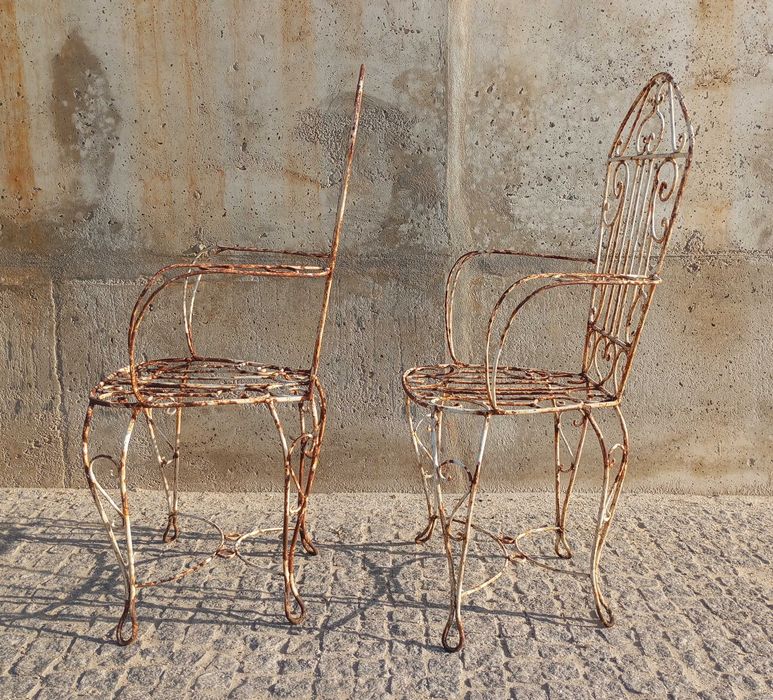 Par de cadeiras de jardim vintage em ferro