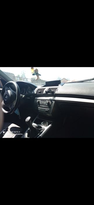 BMW 118D  cinza Rato