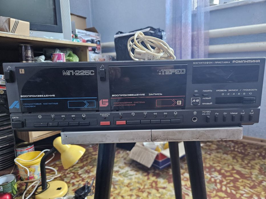 Магнітофон Романтика 225с