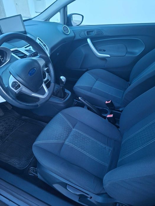 Ford Fiesta 1.2 82cv