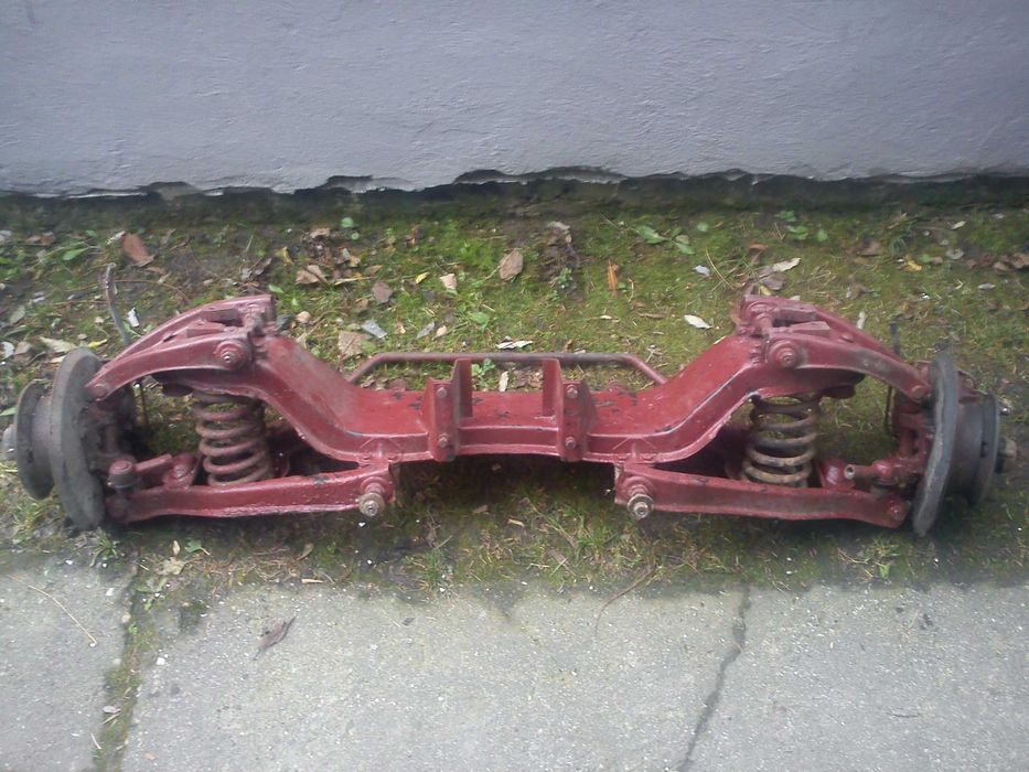 Kompletna kołyska(Belka przednia) i inne części Skoda 105,120,130,favo