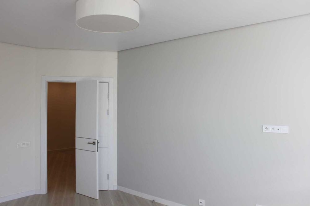 15525 ЖК Садовый!!! Продам просторную 3х комнатную квартиру!