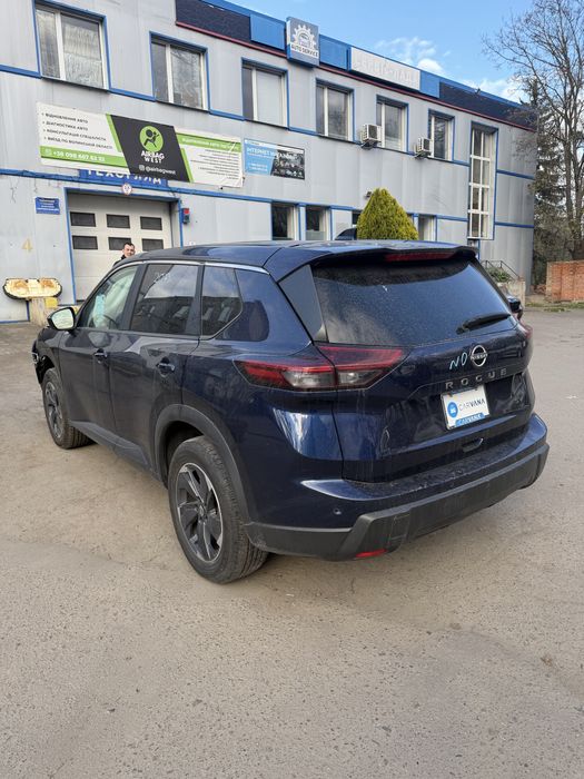 Nissan Rogue SV 24p
