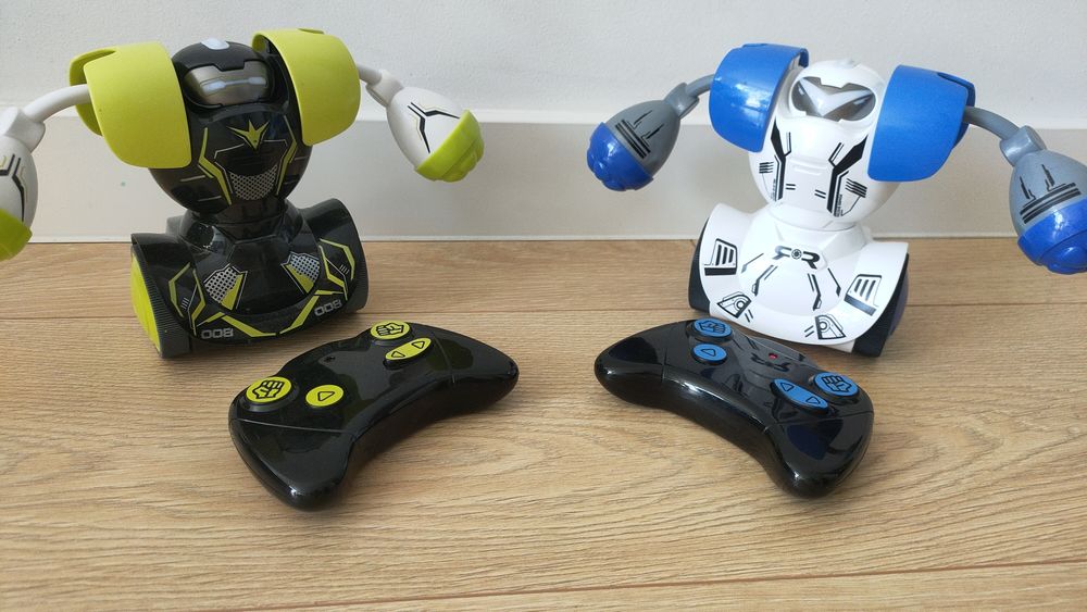 Robo Combat, zestaw robotów , gra zręcznościowa