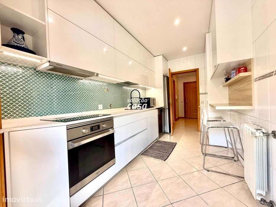 Apartamento T2 com Lugar de Garagem | Excelente Localização