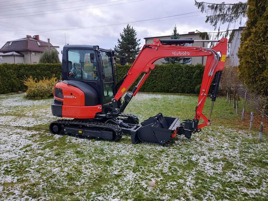 Minikoparka 4t z operatorem do wynajęcia