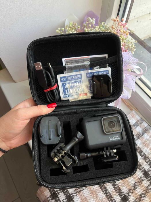 Екшн-камера GoPro Hero 7 silver з рамкою