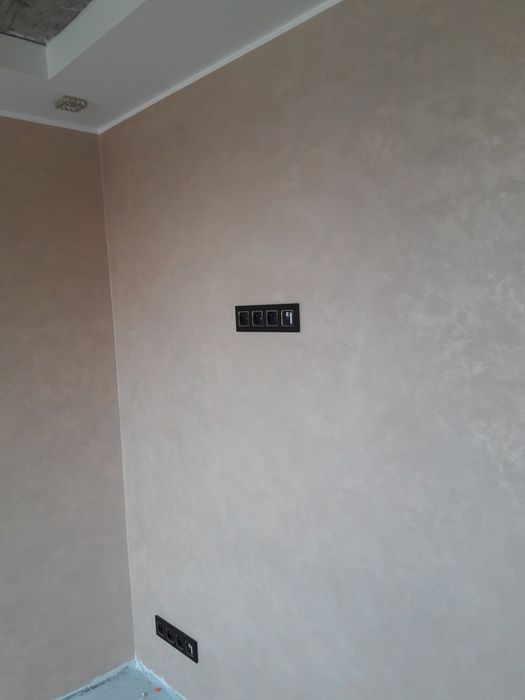 Декоративна штукатурка.  Ремонт під ключ.