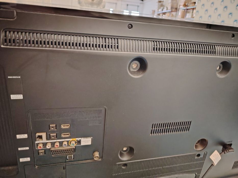 Samsung UE37ES5500 37" LED (avariada)