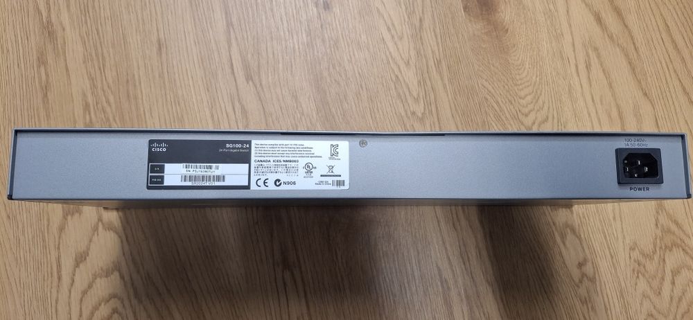 Cisco SG100-24 - Switch Gigabit 24 Portas