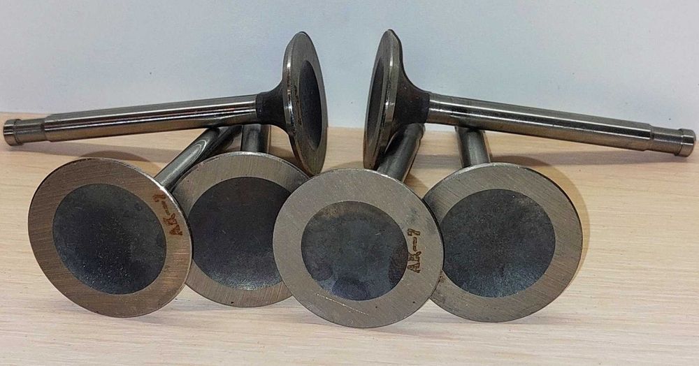 Клапана впускные МТ "Днепр" новые, родные, Луганские.