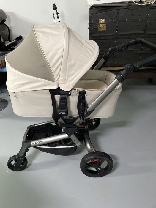carrinho marca Jane rider inclui alcofa, ovinho e cadeira passeio