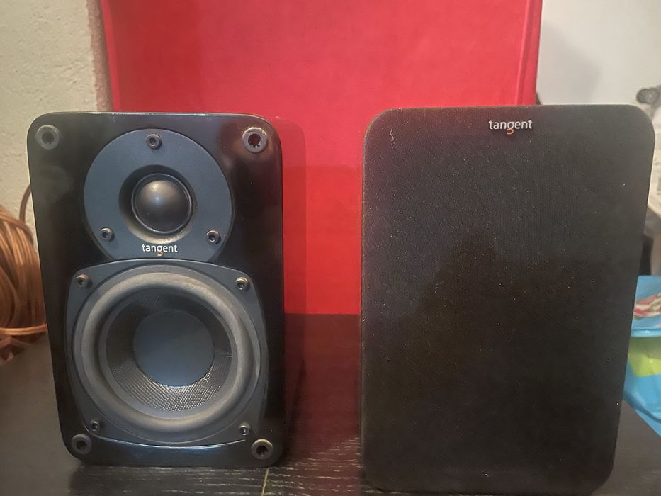 Colunas de Som Tangent EVO E4