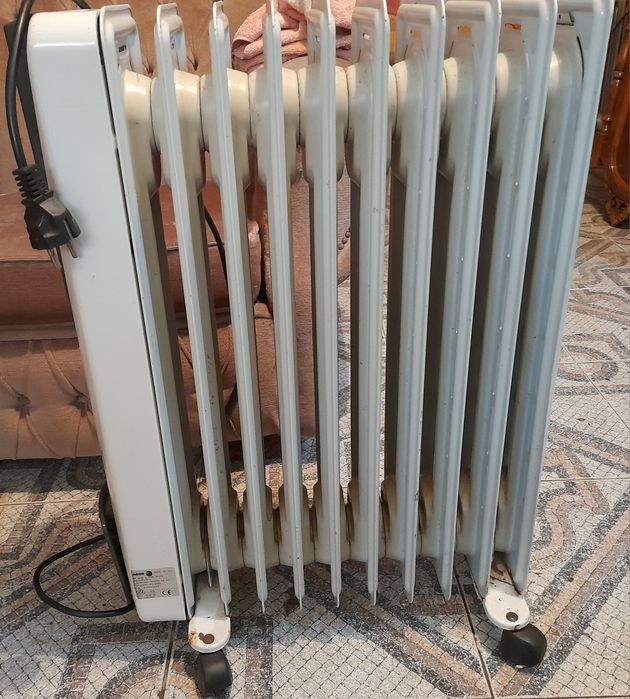 Aquecedor a óleo marca Fagor - usado