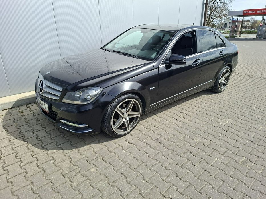 Mercedes C 180 Avantgarde pakiet AMG 1.8 Benzyna Automat