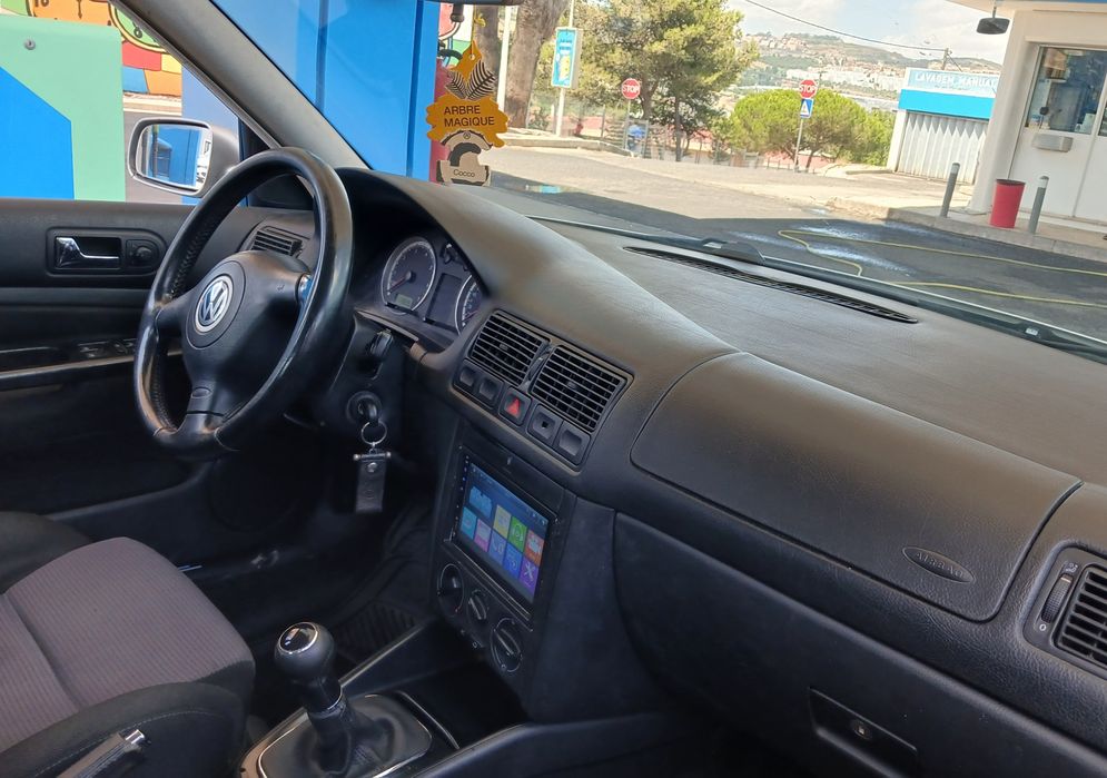 Volkswagen Golf — fotografia 7