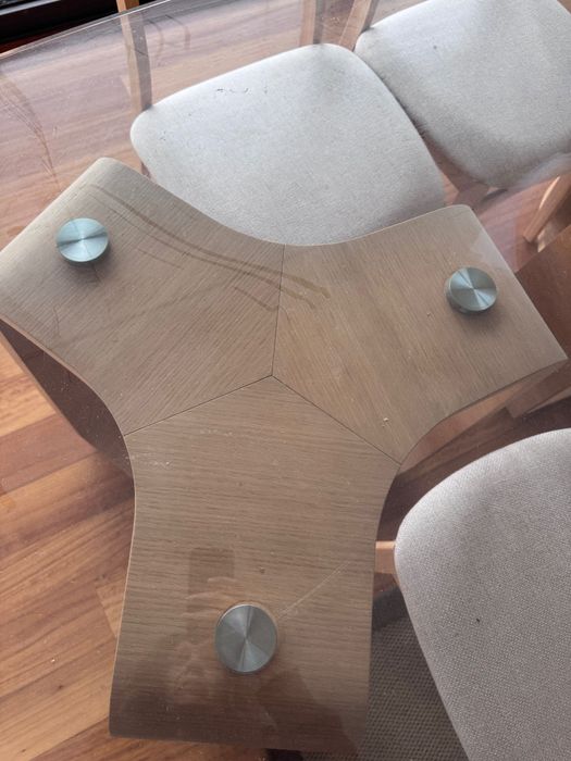 Mesa de jantar estilo nórdico