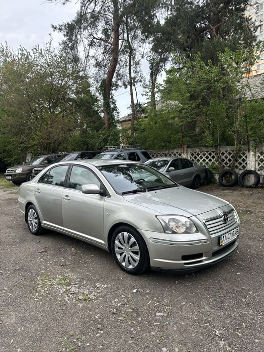 Toyota Avensis! Автомат! 2.0!
