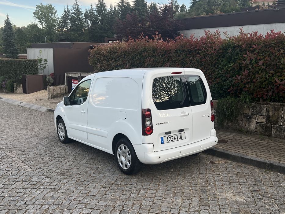 Peugeot Partner 1.6HDI 90cv ( 3 Lugares )