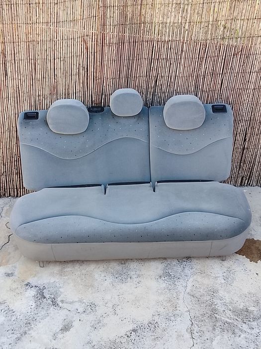 Conjunto de Bancos Citroên C3 Modelo 2002 a 2008 de 5 Portas em Tecido Bom Estado