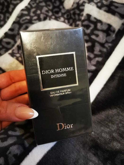 Perfum Dior Homme Intense Eau de Parfum folia nowe perfumy