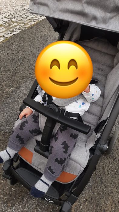 Carrinho com maxi cosi