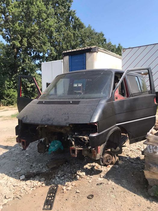 Капот Фольксваген Т-4  б/у