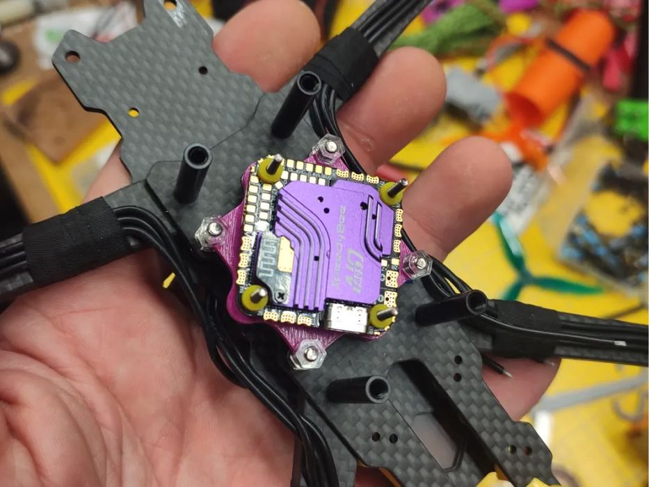 Adaptador Controladora Voo (AIO FC) 30.5x30.5 para 25.5x25.5