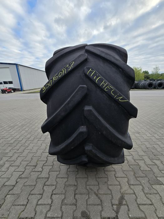 Opona  900/60R32 Michelin