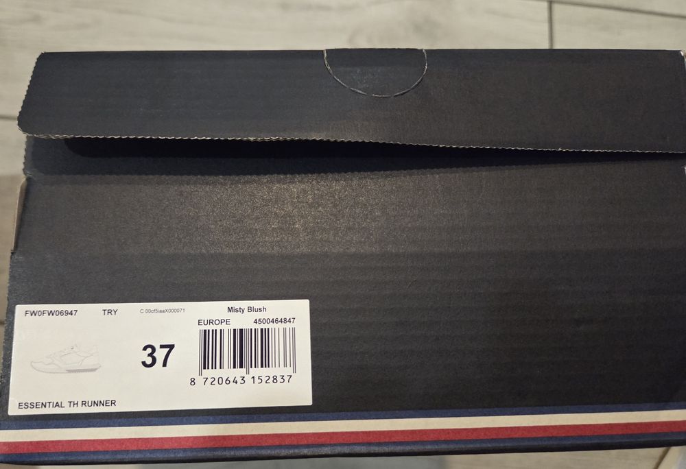 Tommy Hilfiger – damskie sneakersy rozm 37