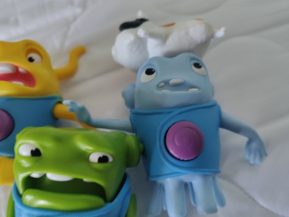 Trzy figurki z happy meal Mc Donalds