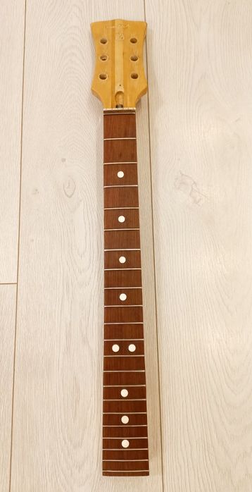 Gitara elektryczna Defil.