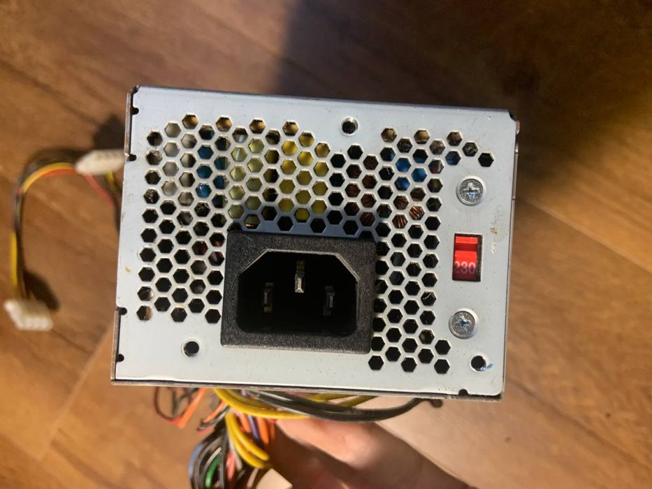 Блок питания  DELL 275 W