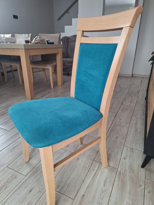 Stół jadalniany + 8 krzeseł