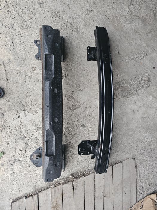 Tesla Model X S усилитель переднего бампера Тесла Х С підсилювач бампе