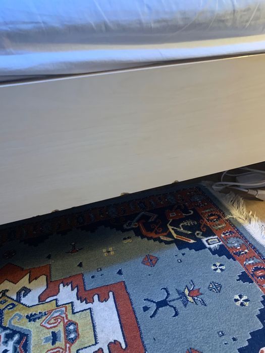 Cama sem colchão