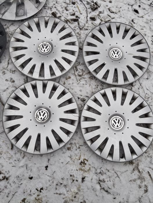 Ковпаки R16 на VAG