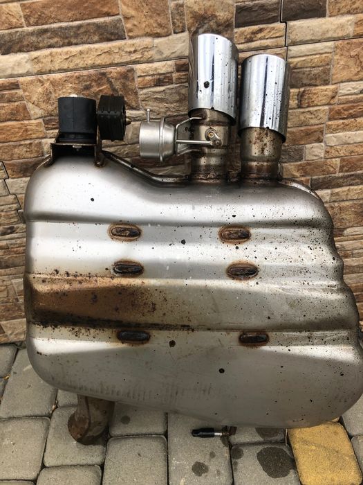 Вихлоп на BMW f10