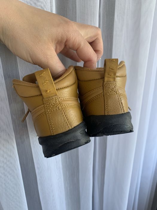 Чобітки,ботінки nike