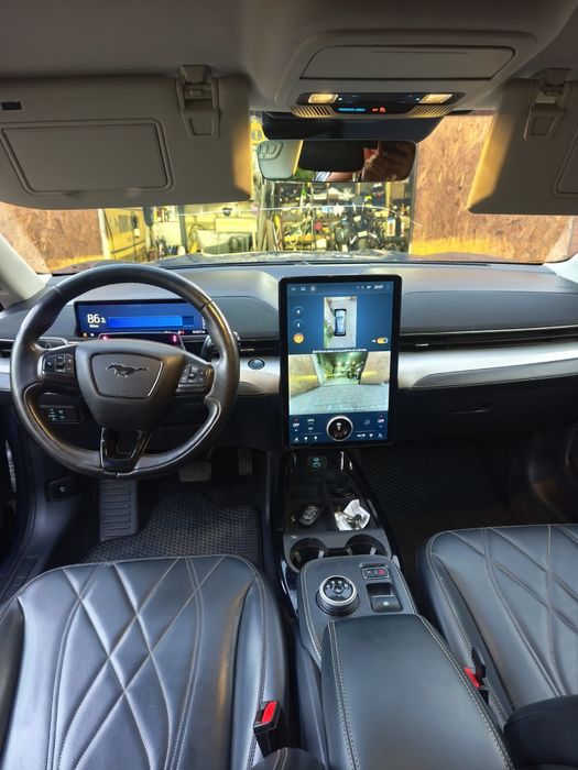 Ford Mustang mach-e4 (tesla model y, id4)