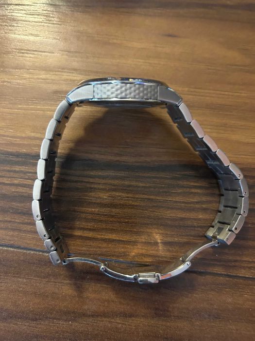 Zegarek TISSOT analogowy