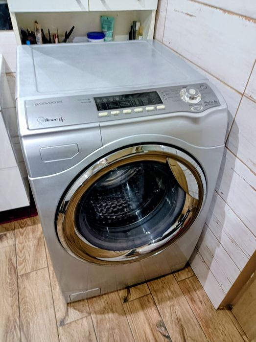 Pralka pralnica suszarka 10/6 kg.