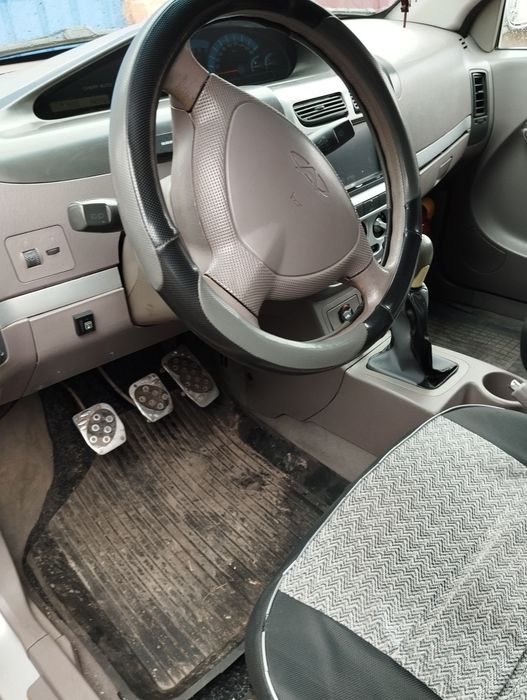 Автомобіль Чері Джагі