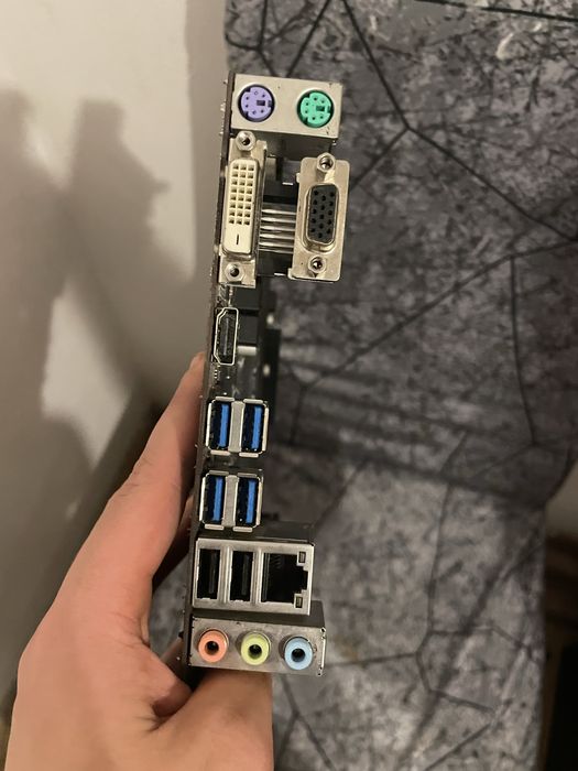 Sprzedam płytę główną gigabite A320M S2H