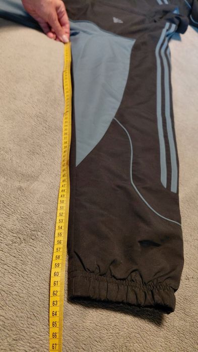 Kurtka Adidas 44/46 stan bardzo dobry
Bluza Adidas – męska, orygi